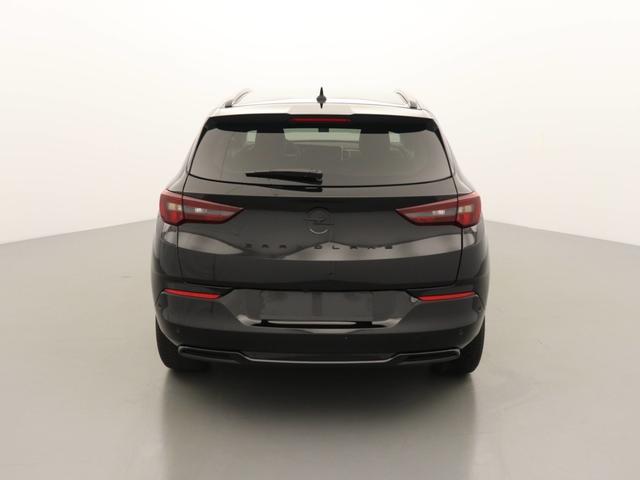 Opel Grandland GS 1.2 GASOLINE 130hp 