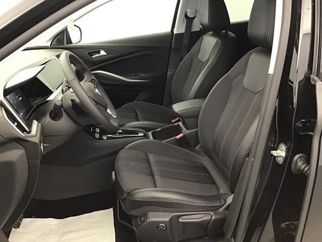 Opel Grandland GS 1.2 GASOLINE 130hp 