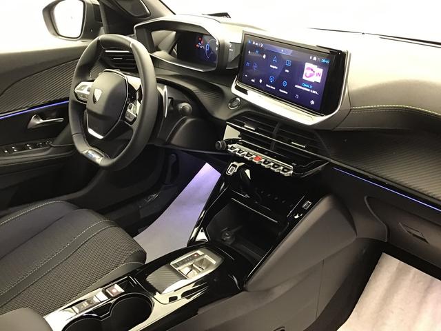 Peugeot 2008 GT 1.2 HEV/GASOLINE 136hp 