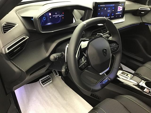 Peugeot 2008 GT 1.2 HEV/GASOLINE 136hp 