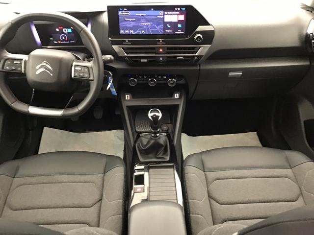 Citro&euml;n C4 FEEL PACK 1.2 GASOLINE 130hp 