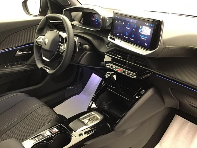 Peugeot 2008 GT 1.2 HEV/GASOLINE 136hp 
