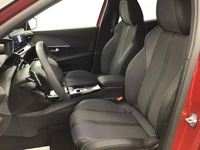 Peugeot 2008 GT 1.2 HEV/GASOLINE 136hp 