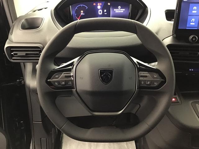 Peugeot Partner Kastenwagen Standard 1.5 DIESEL 130hp 