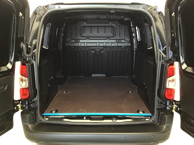 Peugeot Partner Kastenwagen Standard 1.5 DIESEL 130hp 