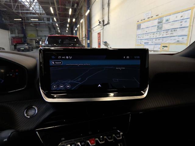 Peugeot 2008 Allure 1.2L (1199cc) Gasoline 100 hp S&S, 6-speed manual 