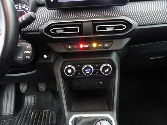 Dacia Jogger Expression (7 seats) 1.0L TCe 110 (turbo gasoline) 