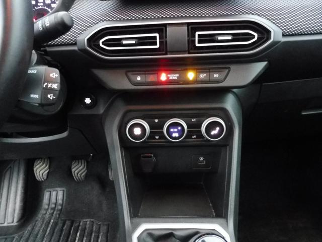 Dacia Jogger Expression 1.0L TCe Turbo (110 hp) 