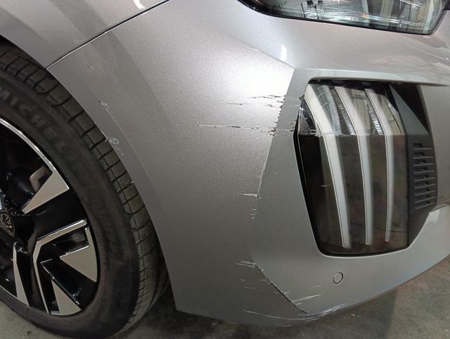 Peugeot 208 Allure 1.2L 100 hp (S&S) 