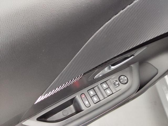 Peugeot 208 Allure 1.2L 100 hp (S&S) 