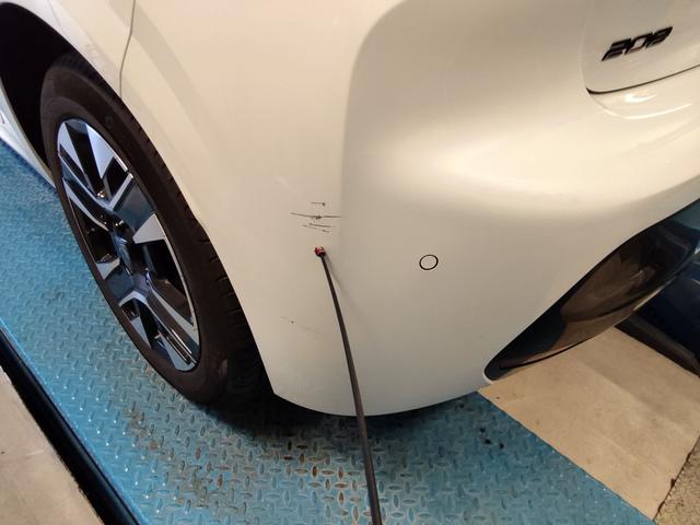 Peugeot 208 Allure 1.2L 100 hp S&S (gasoline) 