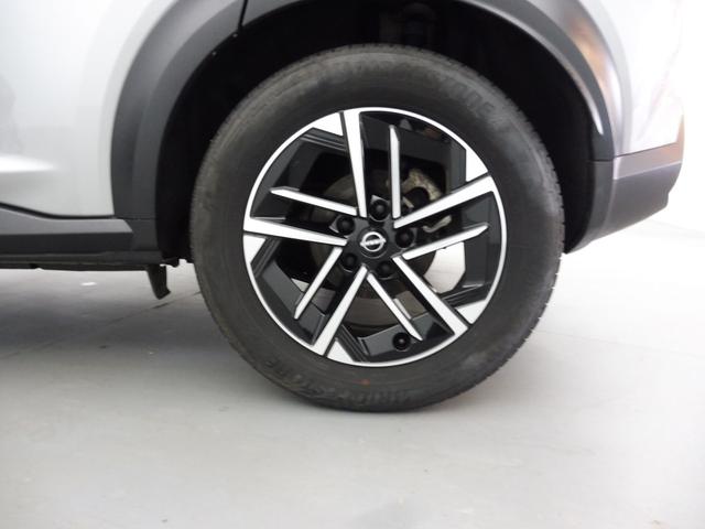 Nissan Juke N-Connecta 1.0L DIG-T (114 hp) 