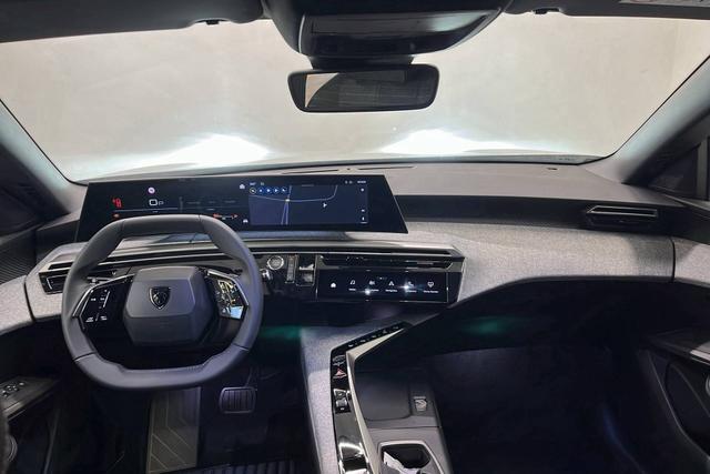 Peugeot 3008 Allure NOUVEAU Hybrid 145 e-DCS6 