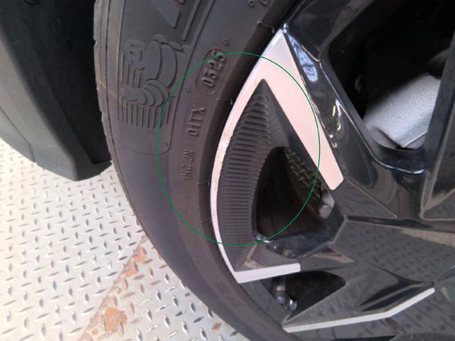 Peugeot 3008 Allure Hybrid 136 e-DCS6 (1.2L 3-cylinder) 