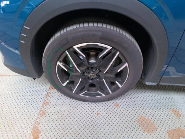 Peugeot 3008 Allure Hybrid 136 e-DCS6 (1.2L 3-cylinder) 