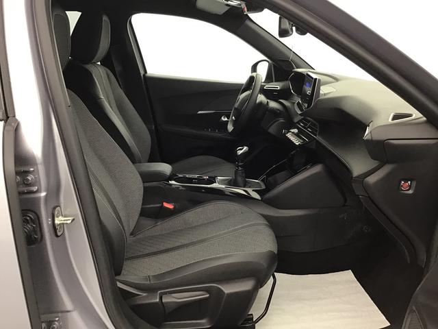 Peugeot 2008 Allure 1.2 Gasoline 102hp 