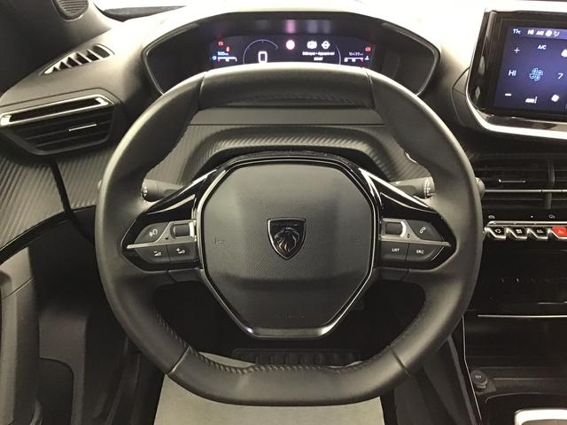 Peugeot 2008 Allure 1.2 Gasoline 102hp 