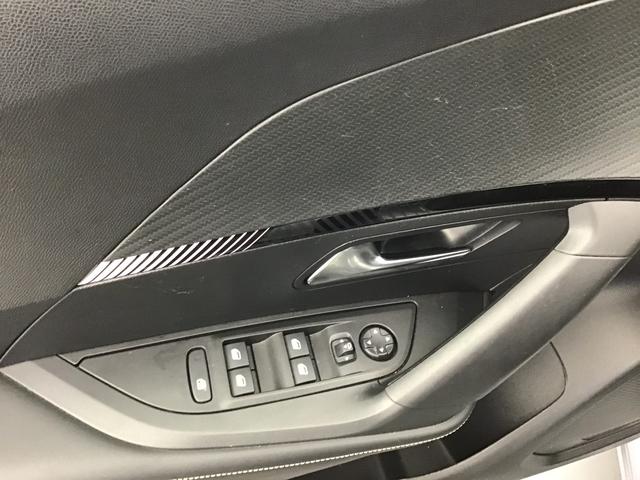 Peugeot 2008 Allure 1.2 Gasoline 102hp 