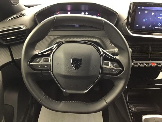 Peugeot 2008 Allure 1.2 Gasoline 102hp 