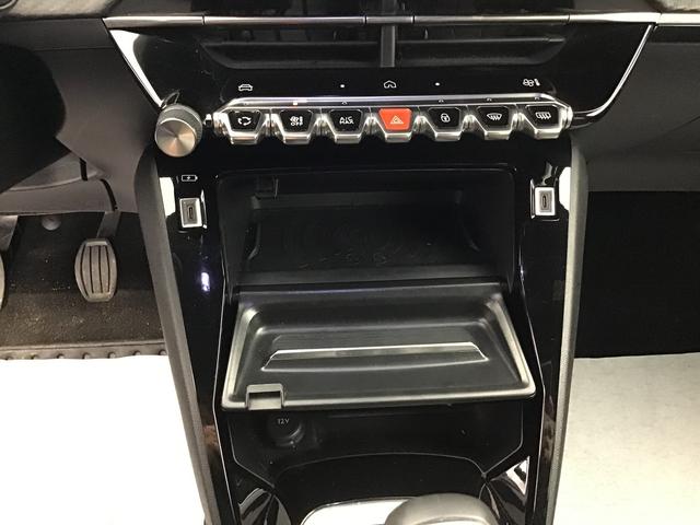 Peugeot 2008 Allure 1.2 Gasoline 102hp 