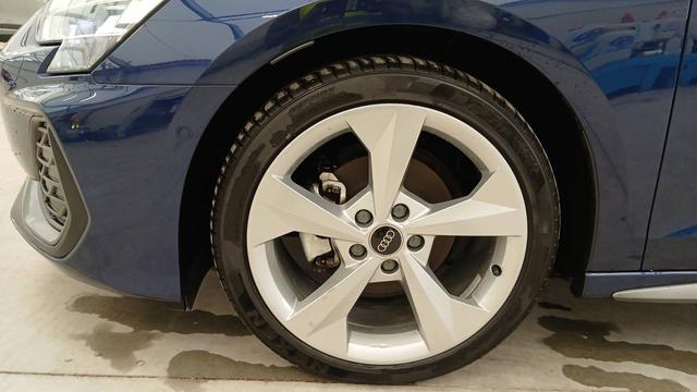 Audi A3 Sportback S line 2.0L TDI 150 hp tronic (7-speed) 