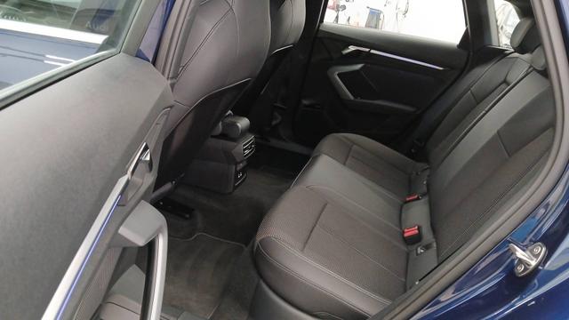 Audi A3 Sportback S line 2.0L TDI 150 hp tronic (7-speed) 