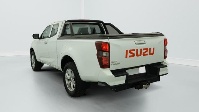 Isuzu 