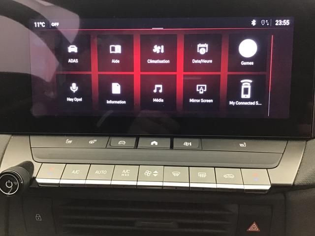 Opel Astra GS 1.2 GASOLINE 130hp 