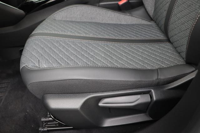 Peugeot 2008 Allure Hybrid 145 hp e-DSC6 