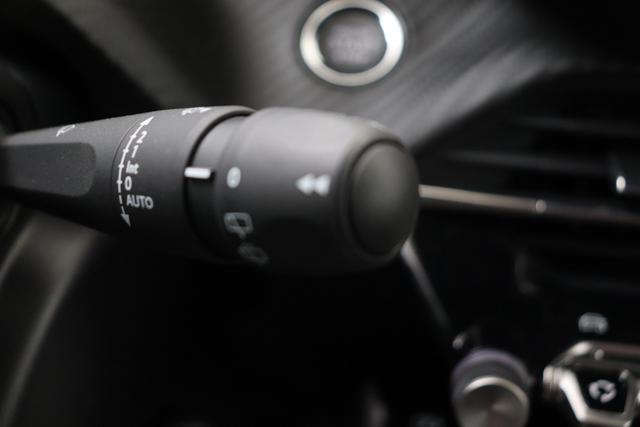 Peugeot 2008 Allure 1.2 Turbo 100 hp Man. 6 