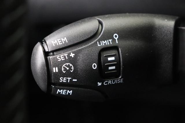 Peugeot 2008 Allure 1.2 Turbo 100 hp Man. 6 