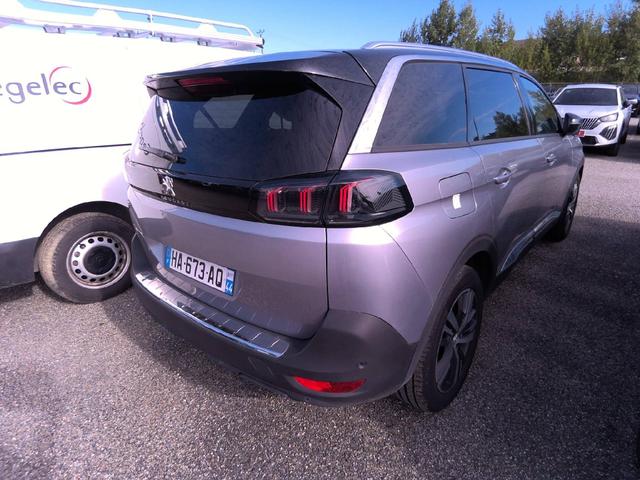 Peugeot 5008 Allure Pack 1.2L Hybrid (136 hp) e-DCS6 