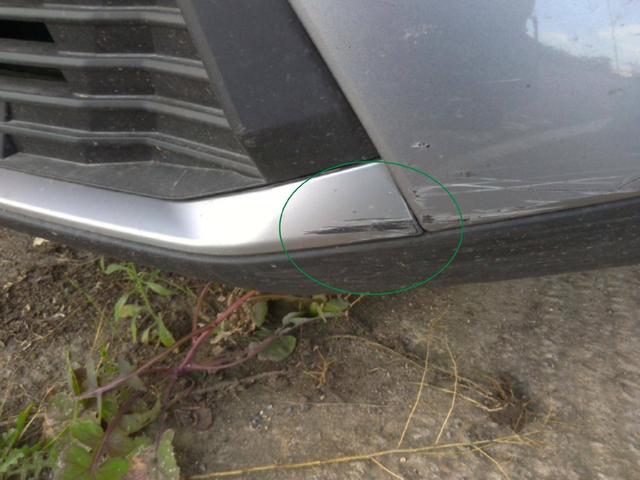 Peugeot 2008 Allure 1.2L (1199cc) gasoline 100 hp S&S, 6-speed manual 