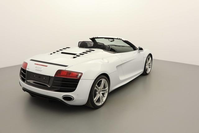 Audi R8 Spyder 