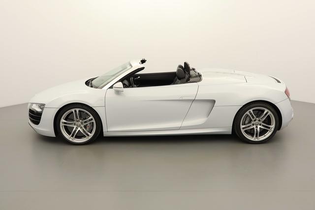 Audi R8 Spyder 