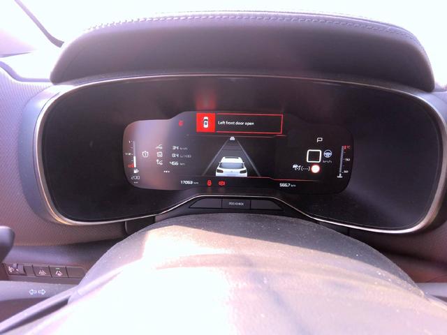 Citro&euml;n C5 Aircross Max Hybrid 136 (e-DCS6) 1.2L 