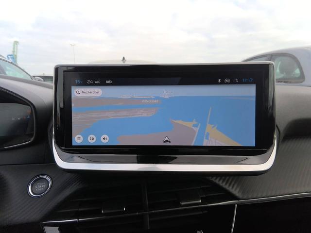 Peugeot 2008 Allure 1.2L 3-cylinder Gasoline 100hp S&S (6-speed manual) 