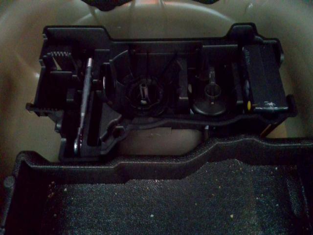 Peugeot 2008 Allure 1.2L (1199cc) Gasoline 100hp S&S, 6-speed manual 