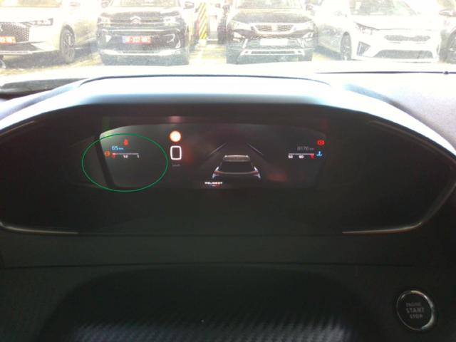 Peugeot 2008 Allure 1.2L (1199cc) Gasoline 100hp S&S, 6-speed manual 