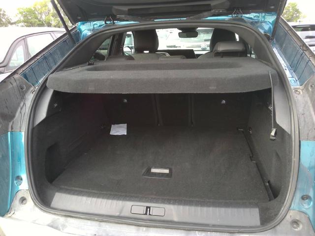 Peugeot 3008 Allure Hybrid 136 e-DCS6 (1.2L) 