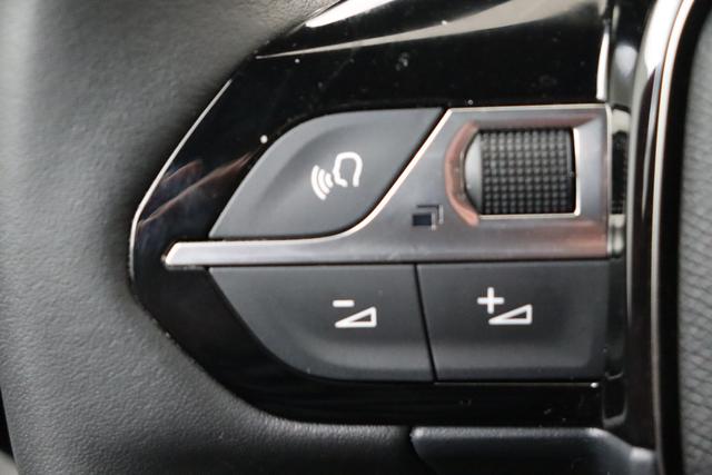 Peugeot 2008 Allure Hybrid 145 hp e-DSC6 