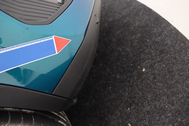 Peugeot 2008 Allure Hybrid 145 hp e-DSC6 