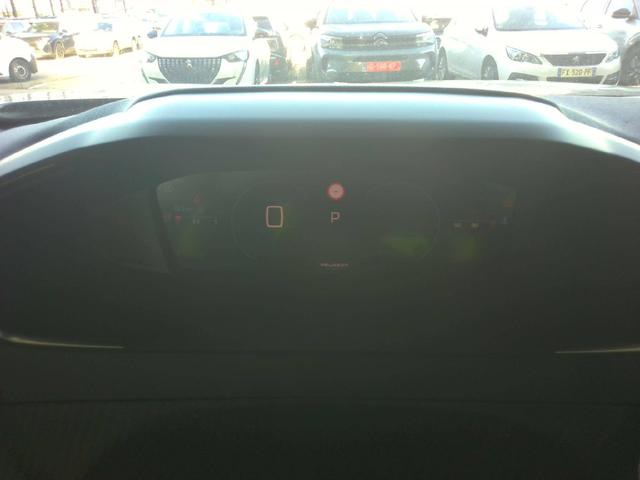 Peugeot 2008 Allure Hybrid 145 e-DCS6 (1.2L 3-cylinder) 