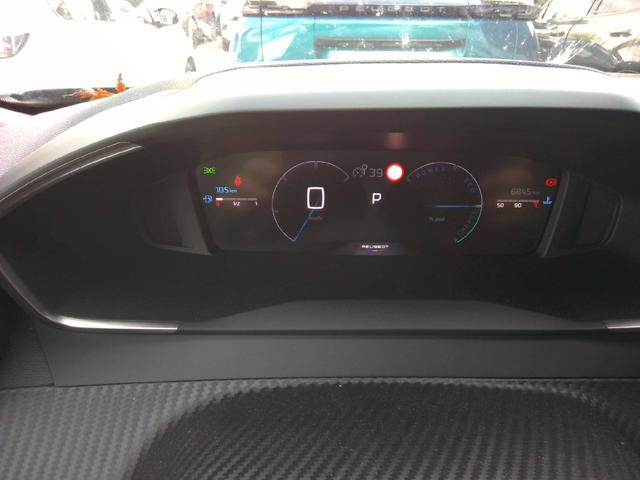 Peugeot 2008 Allure Hybrid 145 (1.2L) e-DCS6 