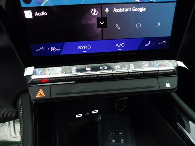 Renault Austral Techno 1.2L E-TECH Full Hybrid 200 hp 