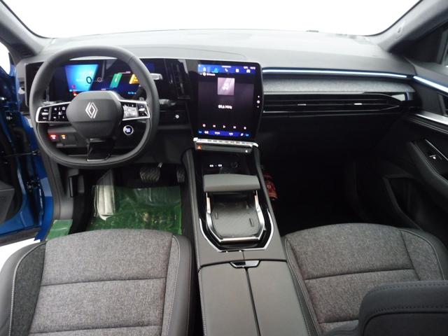 Renault Austral Techno 1.2L E-TECH Full Hybrid 200 hp 