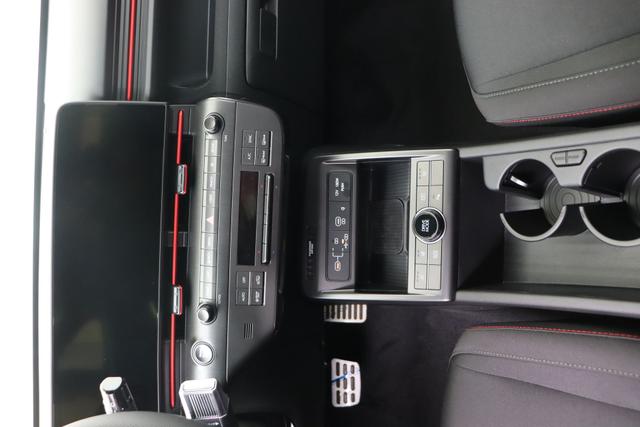 Hyundai KONA Feel N-Line 1.6 Gdi HEV 138 hp 6DCT 