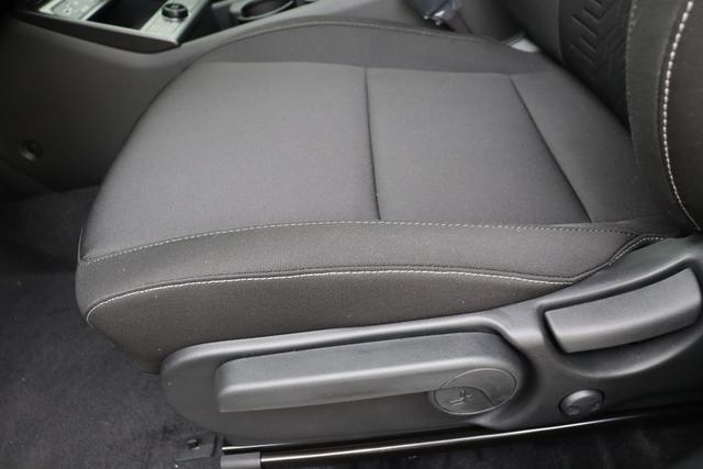 Hyundai KONA Feel 1.6 Gdi HEV 138 hp 6DCT 