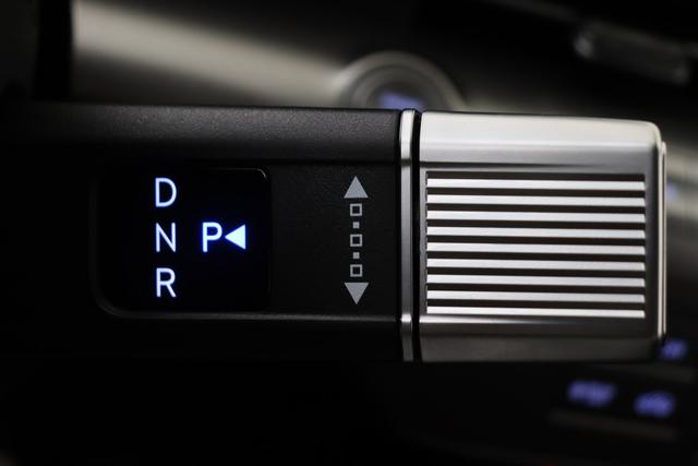 Hyundai KONA Feel 1.6 Gdi HEV 138 hp 6DCT 