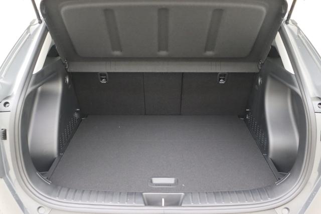 Hyundai KONA Feel 1.6 Gdi HEV 138 hp 6DCT 